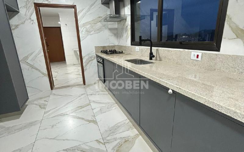 Apartamento de alto parão - Edifício Montpellier
