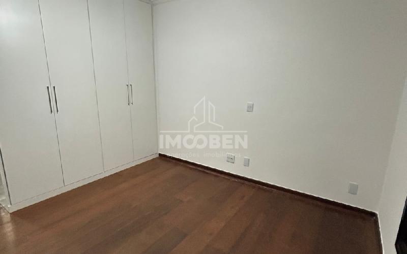 Apartamento de alto parão - Edifício Montpellier